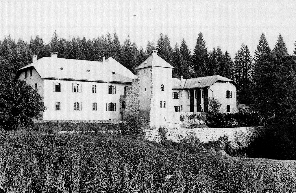 охотничий замок Schonburg в период между мировыми войнами 